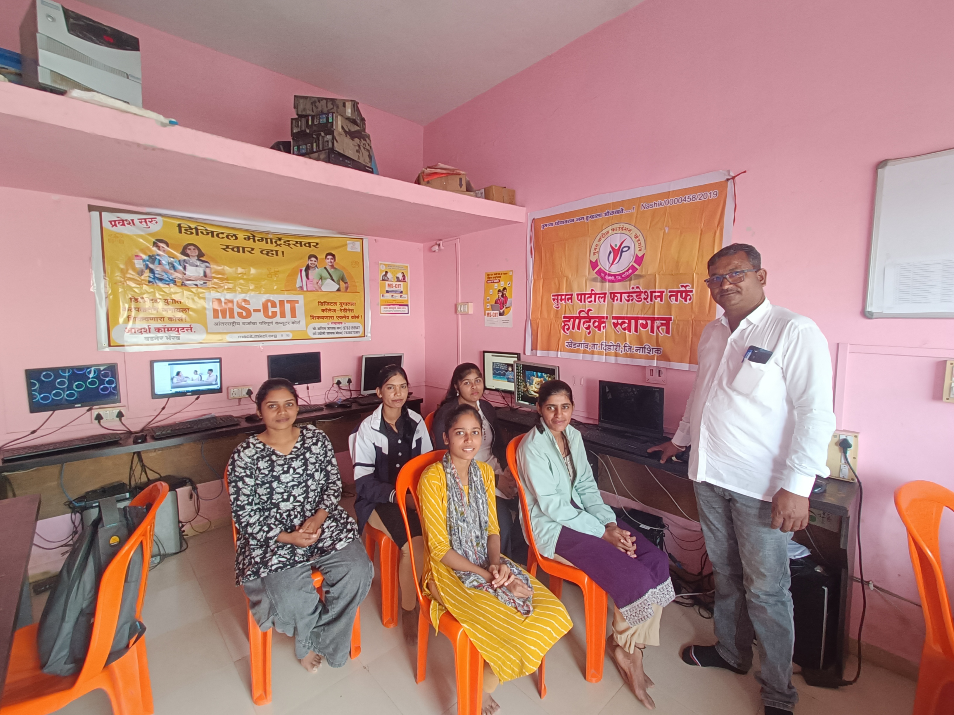 सुमन पाटील फाउंडेशनतर्फे डिजिटल शिक्षण व संगणक प्रशिक्षण उपक्रम